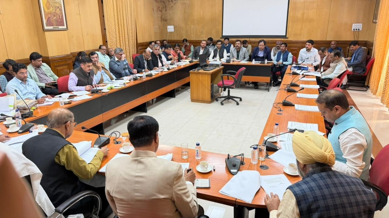 व्याप्त अनियमिताओं पर अंकुश लगाने / जांच किये जाने संबंधी समिति के अंतर्गत प्राधिकरण विभाग एवं आवास विकास विभाग की साक्ष्य बैठक