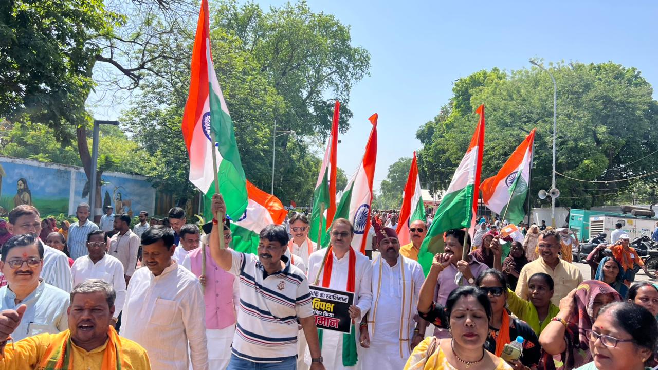 नारी सम्मान, नारी सशक्तिकरण-यही है नए भारत की पहचान।